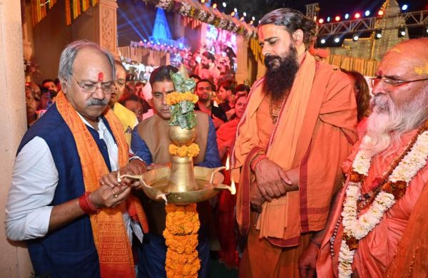 भव्य गंगा आरती के साथ राजिम कुंभ कल्प 2024 का हुआ शुभारंभ