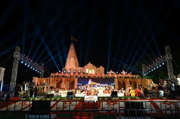 भव्य गंगा आरती के साथ राजिम कुंभ कल्प 2024 का हुआ शुभारंभ