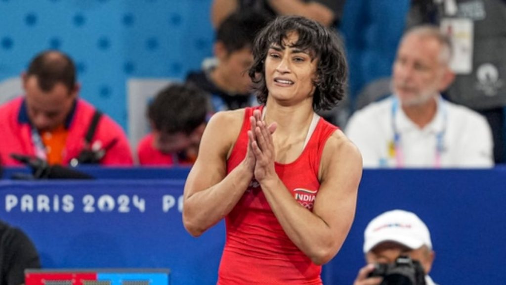 Paris Olympic 2024 : विनेश फोगाट फाइनल खेलने से पहले अयोग्य करार, भारत ने जताई कड़ी आपत्ति&hellip;