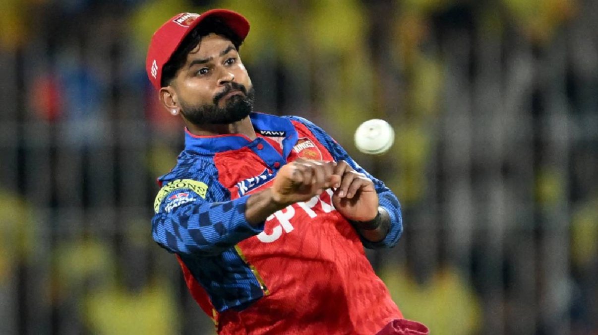 स्लो ओवर रेट पर फिर फंसे श्रेयस अय्यर, दो मैच में 36 लाख जुर्माना