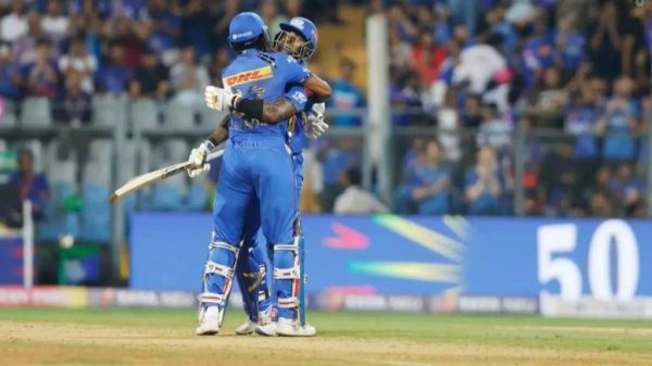 मुंबई ने RCB को 7 विकेट से हराया, ये 3 खिलाड़ी रहे जीत के हीरो&hellip;