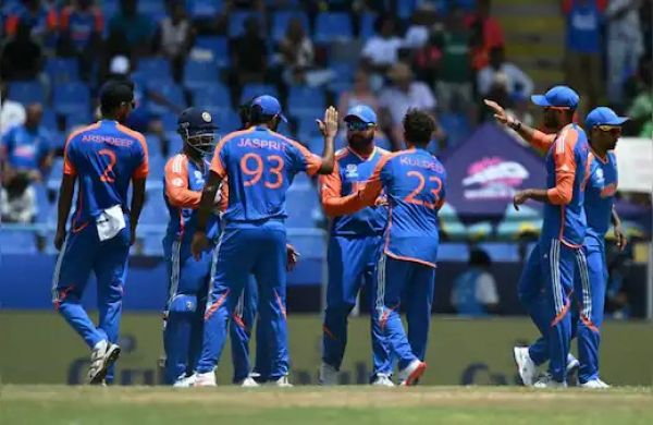 भारत ने जीता सुपर 8 में अपना आखिरी मैच, ऑस्ट्रेलिया को 24 रन से हराकर सेमीफाइनल में ली एंट्री, अर्शदीप ने झटके तीन विकेट