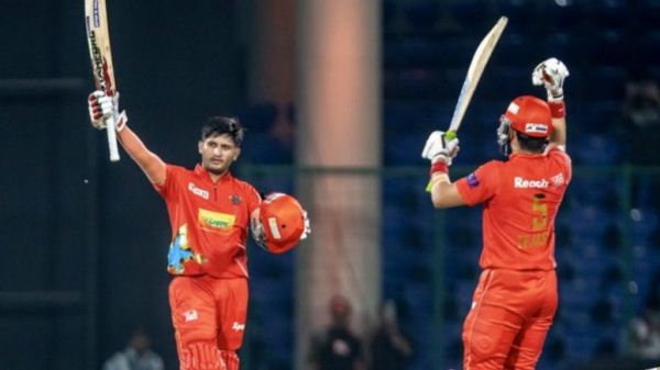 7 छक्के 9 चौके, दिल्ली से निकला नया हीरो, उम्र महज 23 साल, तूफानी शतक से दुनिया को किया हैरान