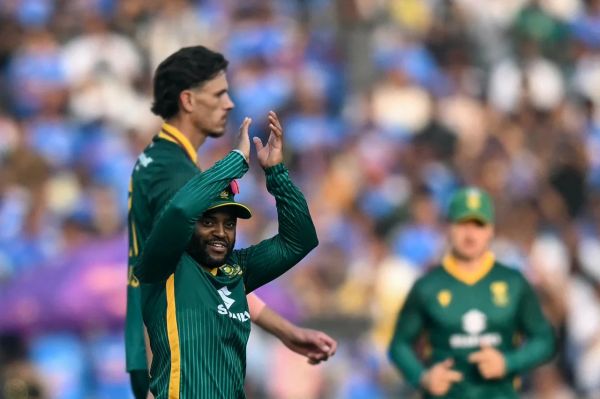 रायपुर वनडे में भारतीय टीम की हार, सीरीज 1-1 पर..