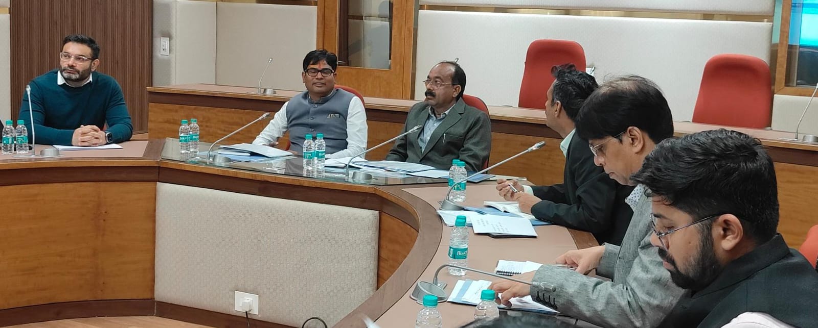 उपमुख्यमंत्री अरूण साव एवं&nbsp; वित्त मंत्री ओपी चौधरी ने की विभागीय बजट की समीक्षा