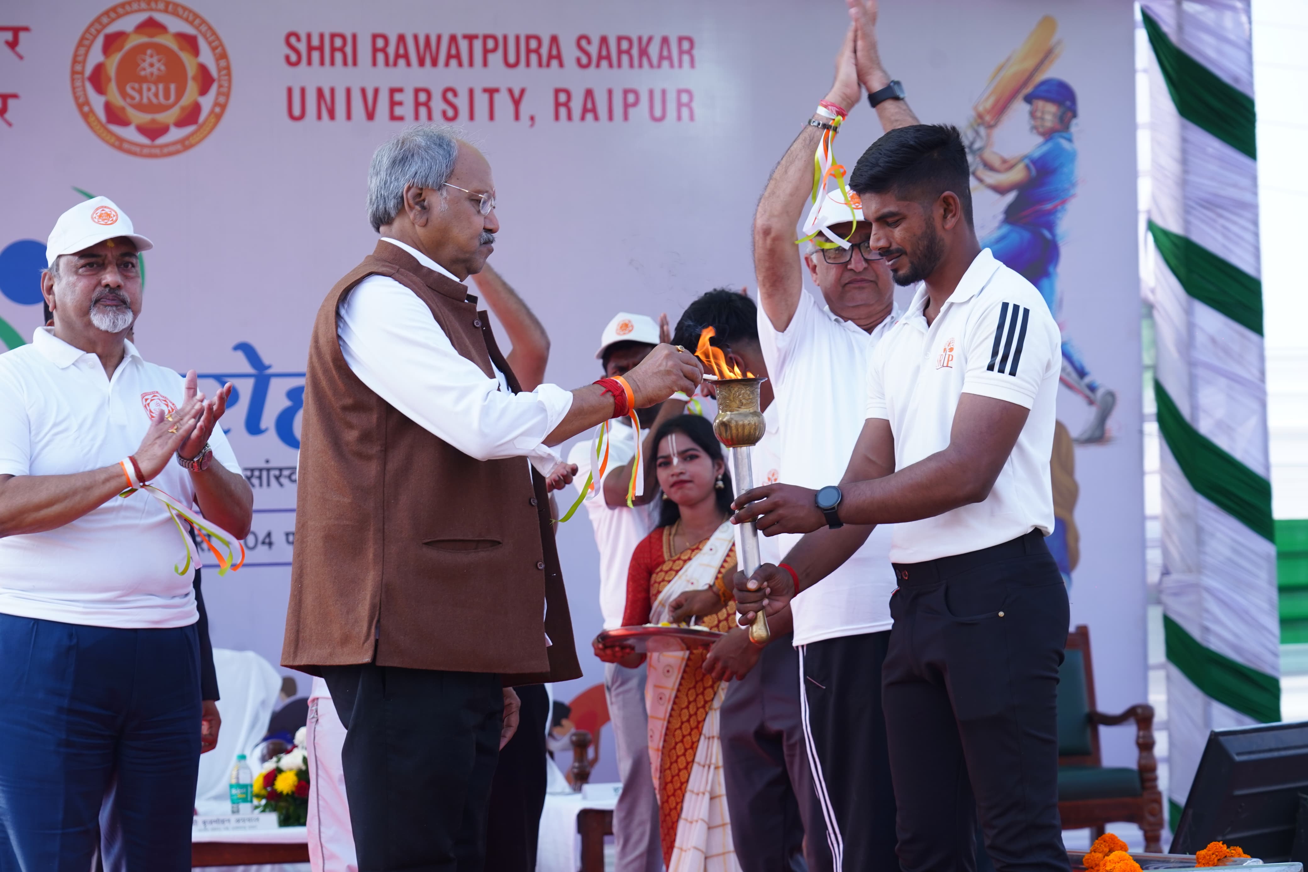 खेलों के जरिए युवाओं में दूसरों का सम्मान और अनुशासन की क्षमता विकसित होती है: बृजमोहन अग्रवाल