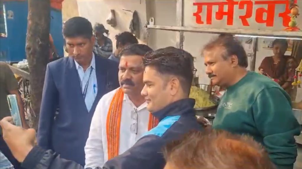 उप मुख्यमंत्री विजय शर्मा को टी स्टॉल में देख ग्राहक रह गए अवाक, सेल्फी खींचकर अवसर को बनाया यादगार&hellip;