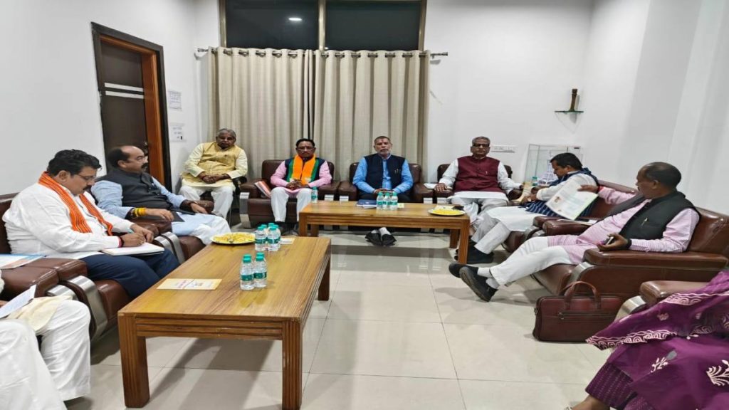 बीजेपी की जीत की तैयारी ! चुनाव समिति की बैठक में बनी लोकसभा चुनाव की रणनीति, भाजपा प्रदेश अध्यक्ष किरणदेव बोले- 11 में से 11 सीट जीतें यह तय हुआ&hellip;