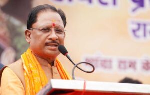 मुख्यमंत्री साय के पहल: एक वर्ष बाद बिजली की रौशनी से जगमगाया सुकमा जिले का इत्तेपारा गांव