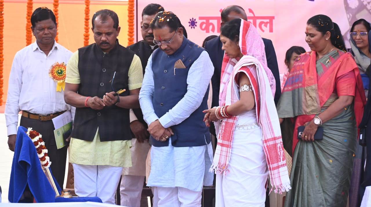 भूमकाल स्मृति दिवस कार्यक्रम में शामिल हुए मुख्यमंत्री