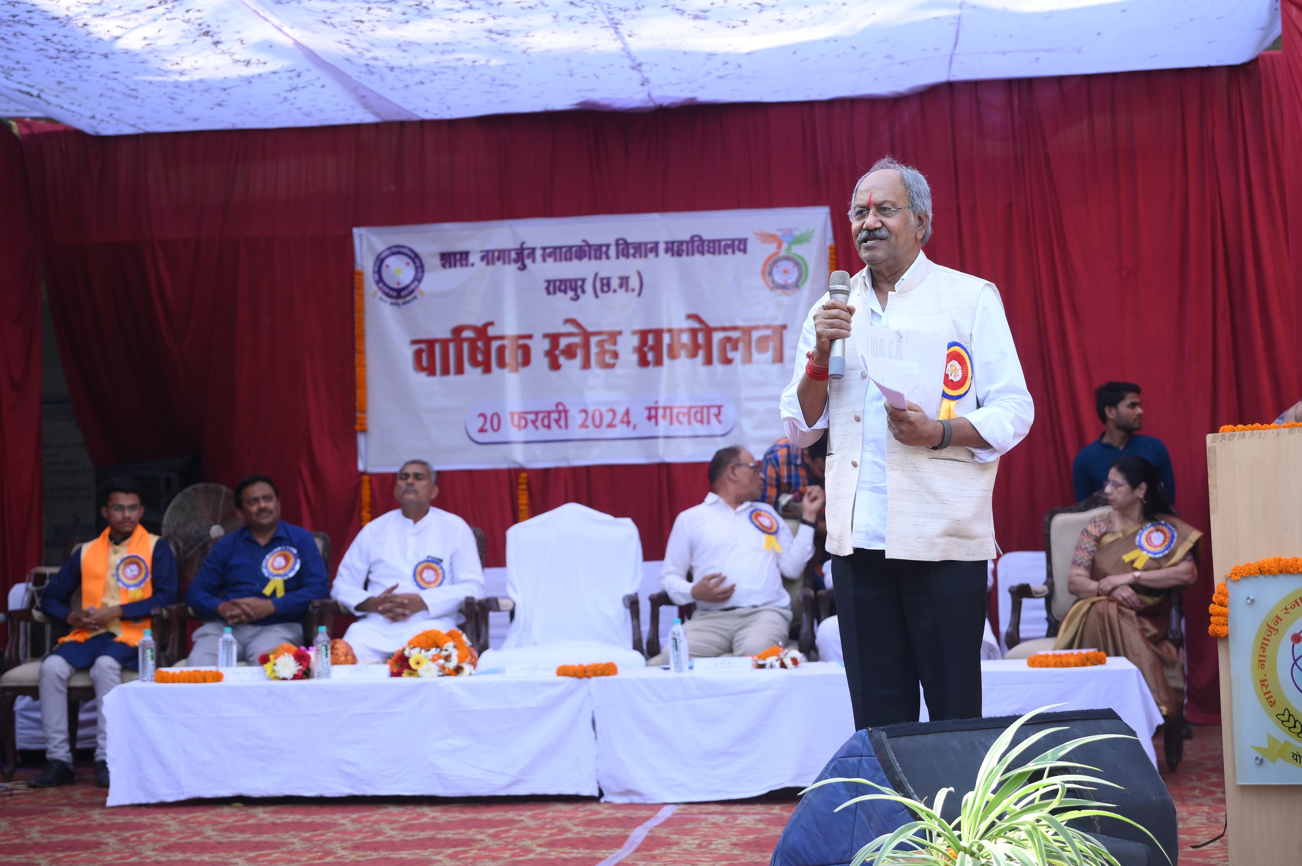 कॉलेज जीवन में मनोरंजक गतिविधियों के साथ अनुशासन भी जरूरी: बृजमोहन अग्रवाल