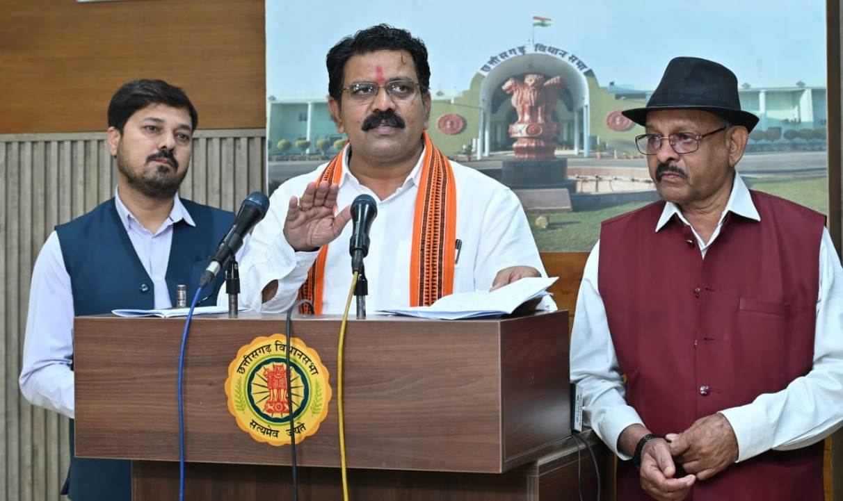 उप मुख्यमंत्री विजय शर्मा से संबंधित विभागों की अनुदान मांगें पारित, अब पूरे प्रदेश में लागू होगी डायल 112 की सेवा