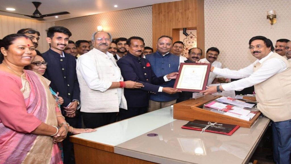 बीजेपी के राजा देवेंद्र प्रताप सिंह निर्विरोध राज्यसभा सदस्य निर्वाचित