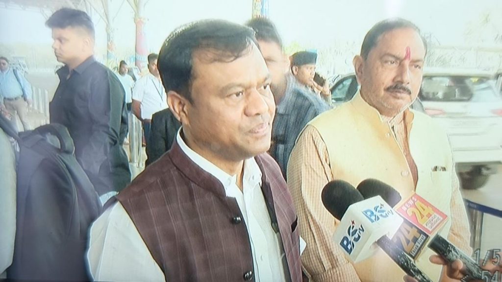 &lsquo;जल्द आएगी कांग्रेस प्रत्याशियों की लिस्ट&rsquo; : सक्रीनिंग कमेटी की बैठक में शामिल होने दिल्ली रवाना हुए दीपक बैज