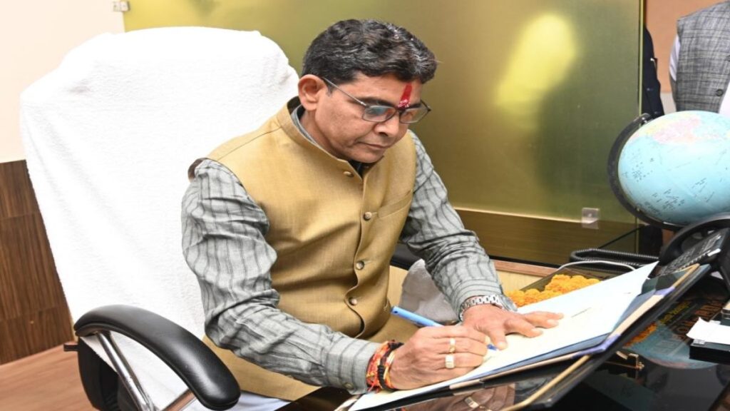 आचार संहिता के पहले मिलेगा खेल अलंकरण : मंत्री टंकराम वर्मा