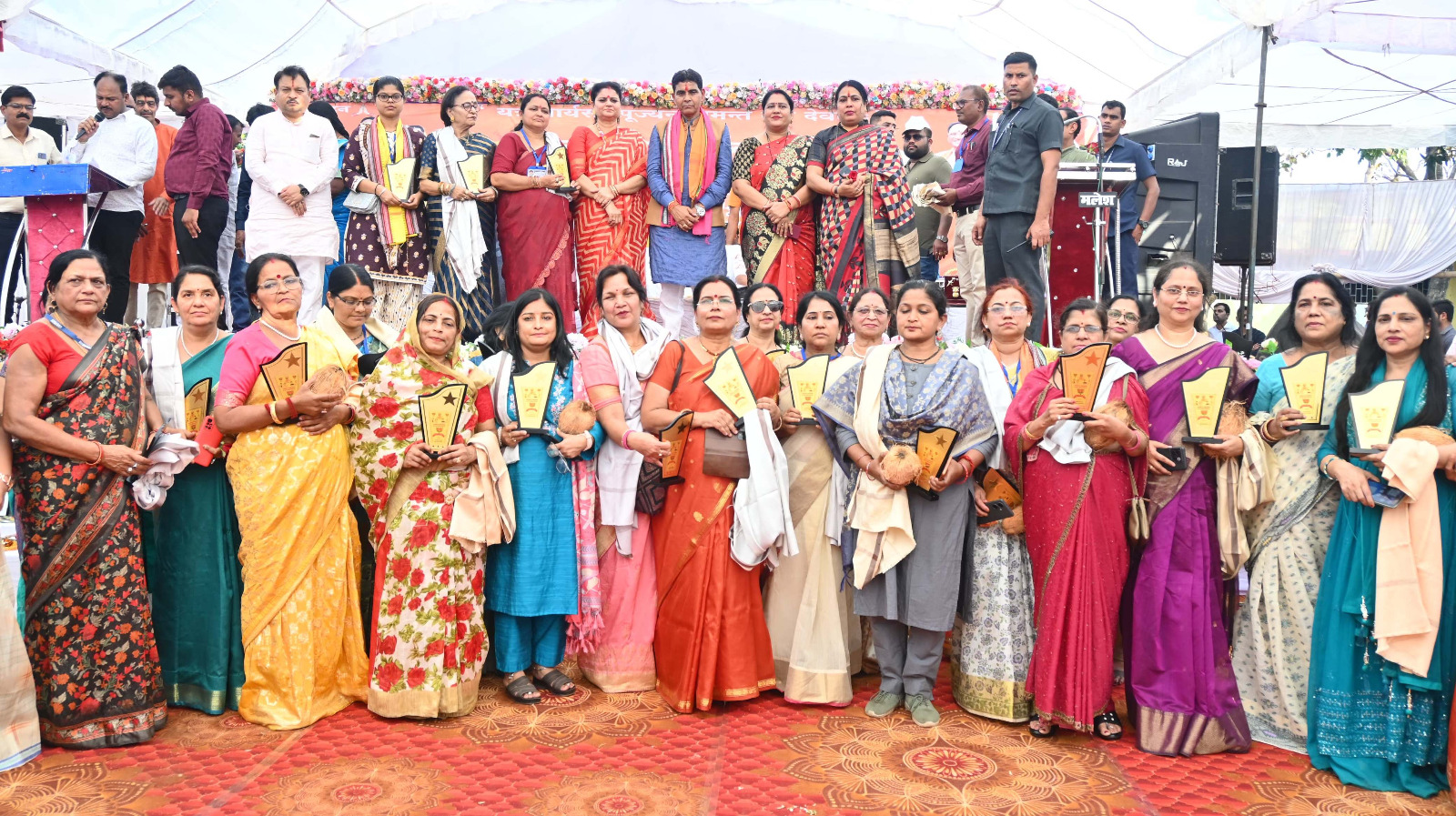 विकसित भारत विकसित छत्तीसगढ़ के निर्माण में महिलाओं की भूमिका महत्वपूर्ण : राजस्व मंत्री टंक राम वर्मा