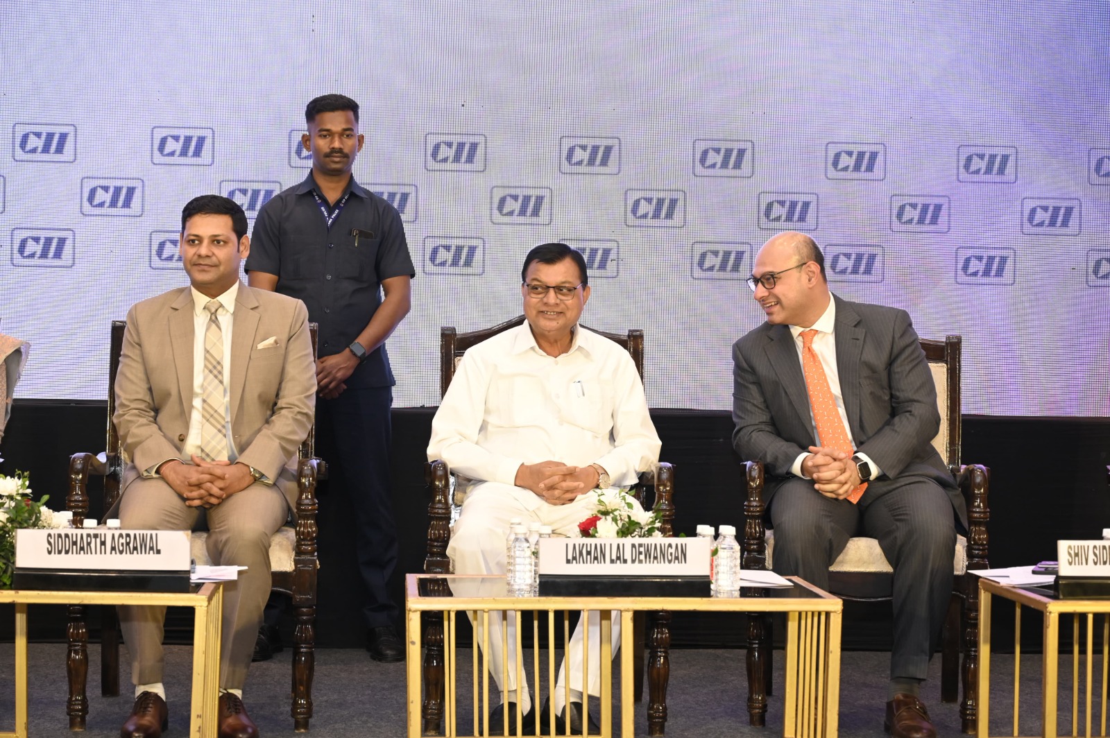 सी. आई. आई. के वार्षिक सम्मेलन में शामिल हुए उद्योग मंत्री लखनलाल देवांगन