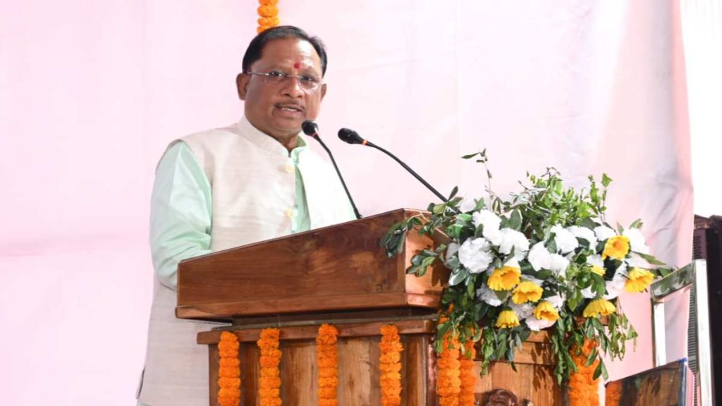 मुख्यमंत्री विष्णुदेव साय ने कहा &ndash; नक्सलियों से बात करने तैयार, अगर बंदूक की भाषा बोलेंगे तो सरकार को जवाब देने आता है&hellip;