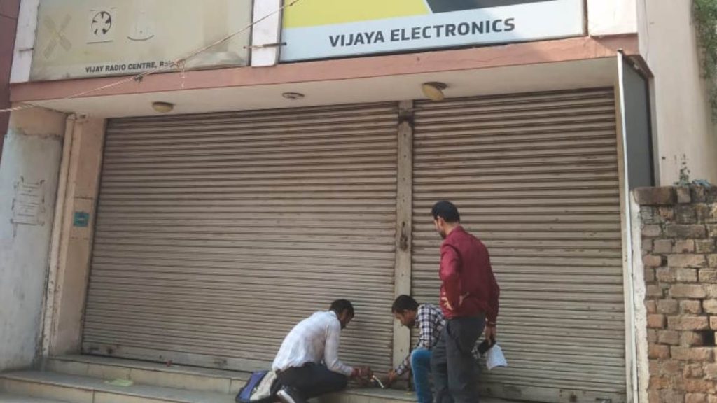 संपत्ति कर अदा नहीं करने पर रायपुर निगम ने सील किया दुकान, अन्य बकायादारों के लिए बजी खतरे की घंटी&hellip;