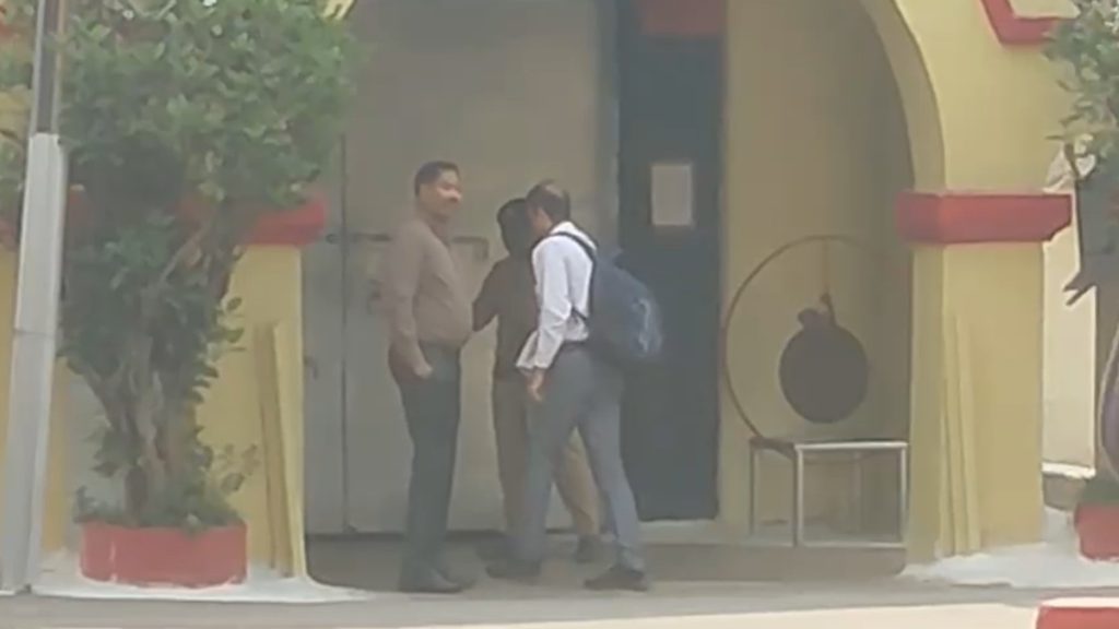 सेंट्रल जेल पहुंची ACB और EOW की टीम, कोयला, शराब समेत महादेव सट्टा ऐप मामले में बंद आरोपियों से करेगी पूछताछ