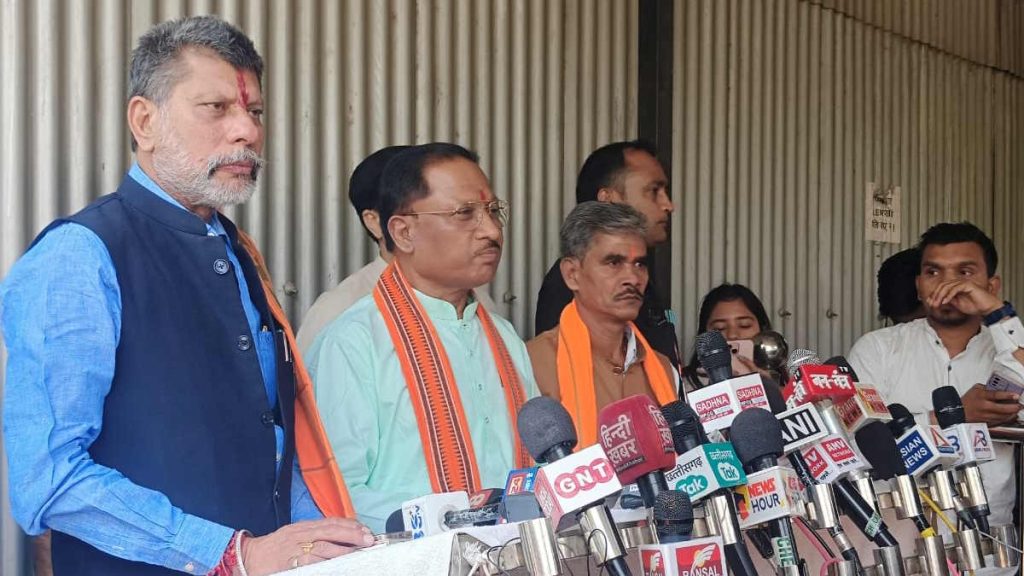 नेता प्रतिपक्ष महंत के बयान की सीएम साय ने की आलोचना, कहा- मैं भी मोदी का परिवार, पहला डंडा मुझे मारें&hellip;