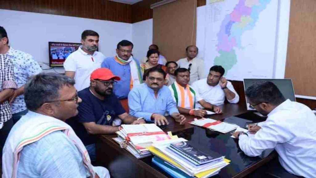 BJP के कार्टून पोस्ट पर कांग्रेस ने चुनाव आयोग में की शिकायत, शैलेश बोले &ndash; भूपेश बघेल के खिलाफ नफरत फैला रहे भाजपाई