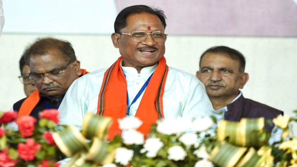 विजय संकल्प शंखनाद रैली : CM विष्णुदेव साय बोले- PM मोदी का बस्तरवासियों से है अटूट प्रेम