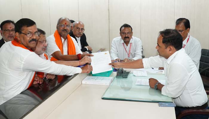 रायपुर लोकसभा सीट से भाजपा प्रत्याशी बृजमोहन अग्रवाल ने दाखिल किया नामांकन