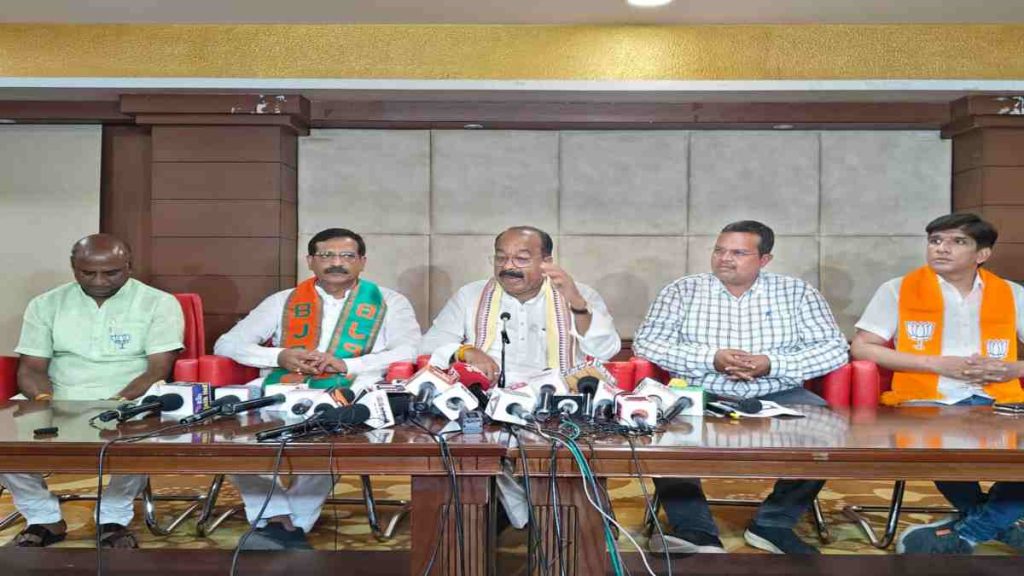 छत्तीसगढ़ की तीन सीटों पर मतदान के बाद डिप्टी सीएम साव बोले &ndash; प्रदेश से कांग्रेस का हो रहा सूपड़ा साफ