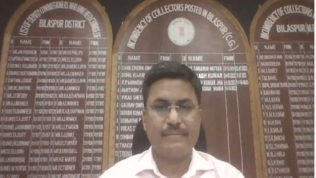 कलेक्टर ने अपनी स्टूडेंट लाइफ का जिक्र कर छात्रों का बढ़ाया हौसला, सफलता के मूलमंत्र भी बताए