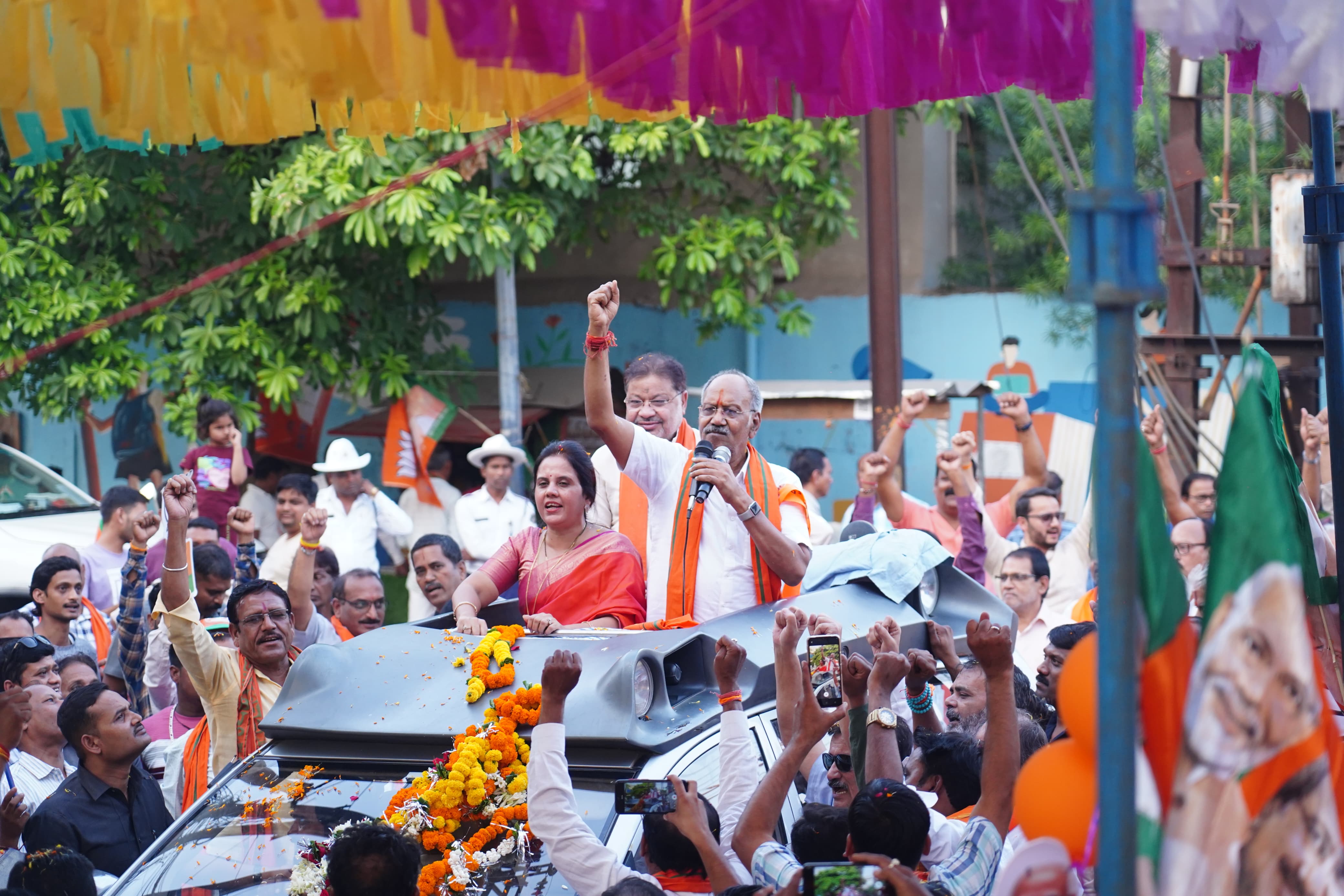 बृजमोहन अग्रवाल ने रायपुर दक्षिण विधानसभा क्षेत्र में रोड कर जनता से इतिहास दोहराने की बात कही