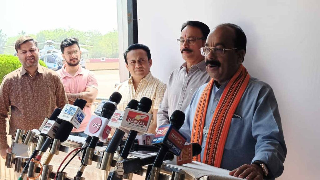 राहुल गांधी के रायबरेली से चुनाव लड़ने की उप मुख्यमंत्री अरुण साव ने बताई वजह, कहा- इसलिए दोबारा अमेठी जाने की हिम्मत नहीं&hellip;