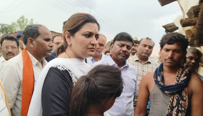 विधायक भावना बोहरा ने कुकदुर हादसे में मृतकों के बच्चों को लिया गोद, शिक्षा, विवाह और रोजगार तक जिम्मेदारी उठाने का दिया भरोसा