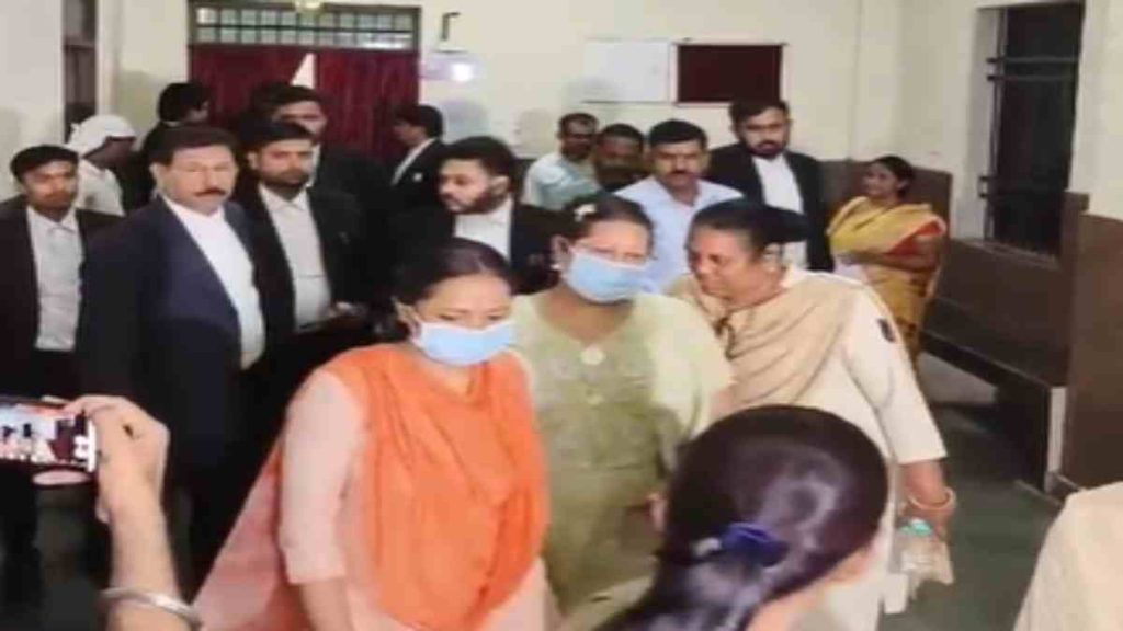 निलंबित IAS रानू साहू, सौम्या चौरसिया को झटका, EOW को मिली 4 दिनों की रिमांड&hellip;