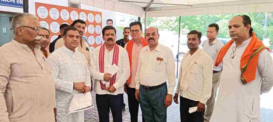 लव जिहाद की घटनाओं पर रोक लगाने गृहमंत्री से हिंदू समाज के लोगों ने की मुलाकात