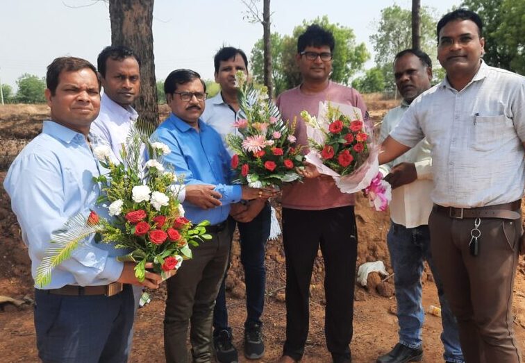 शिक्षकों की समस्याओं को लेकर वित्त मंत्री से संयुक्त शिक्षक संघ की लंबी चर्चा