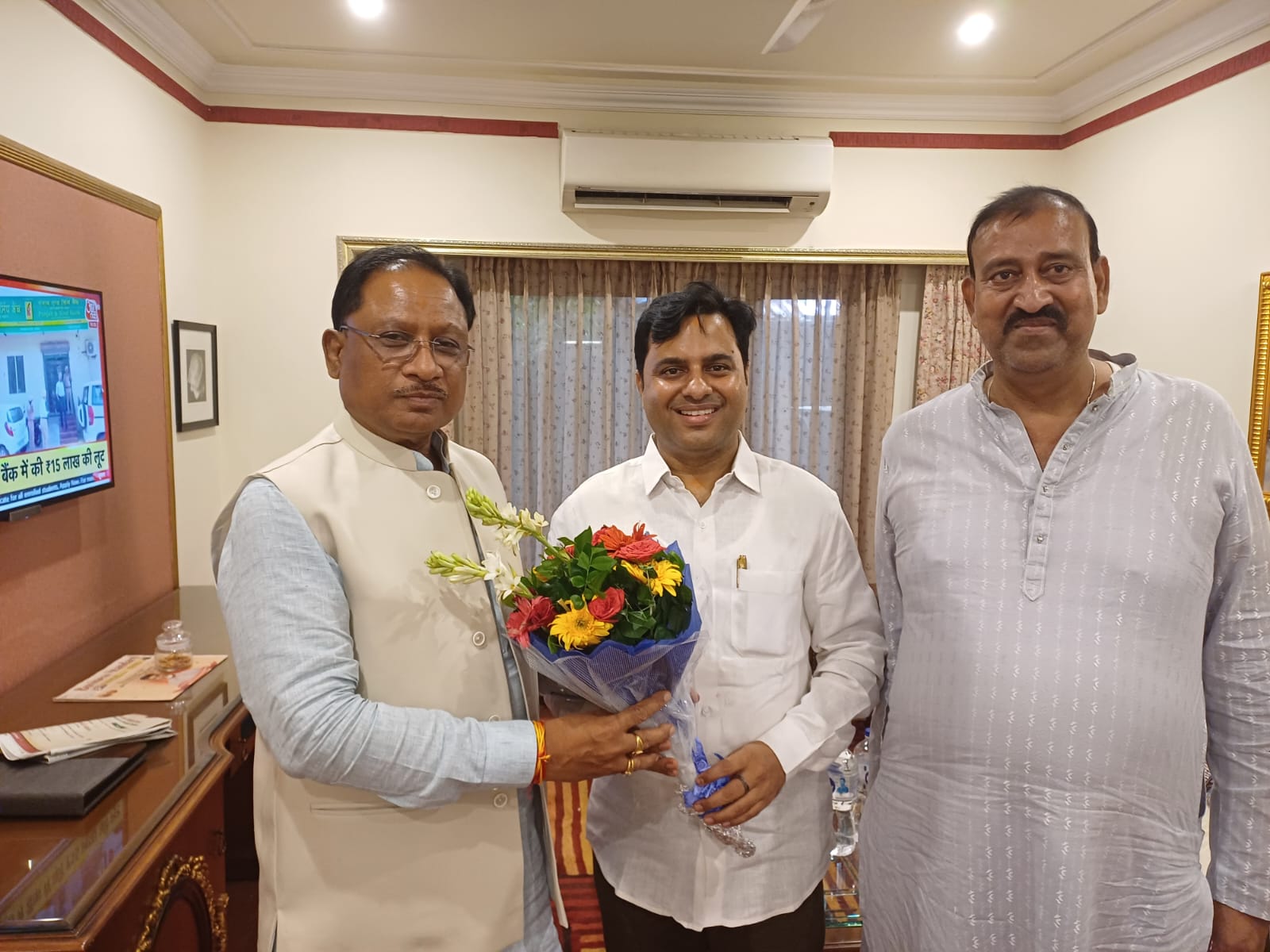 मुख्यमंत्री विष्णु देव साय का ओडिशा के नव निर्वाचित विधायकों ने जताया आभार, कहा- जीत में मुख्यमंत्री के चुनाव प्रचार का बड़ा योगदान