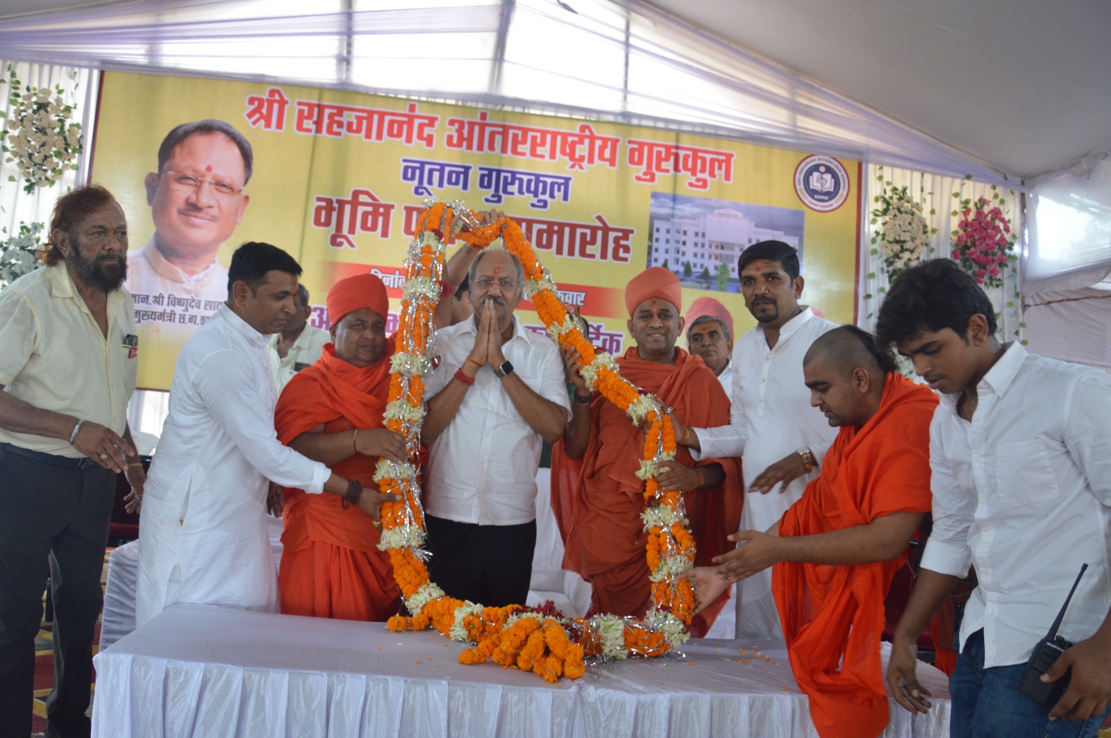 गुरुकुल परंपरा प्राचीन शिक्षा का गौरवशाली इतिहास है : बृजमोहन अग्रवाल