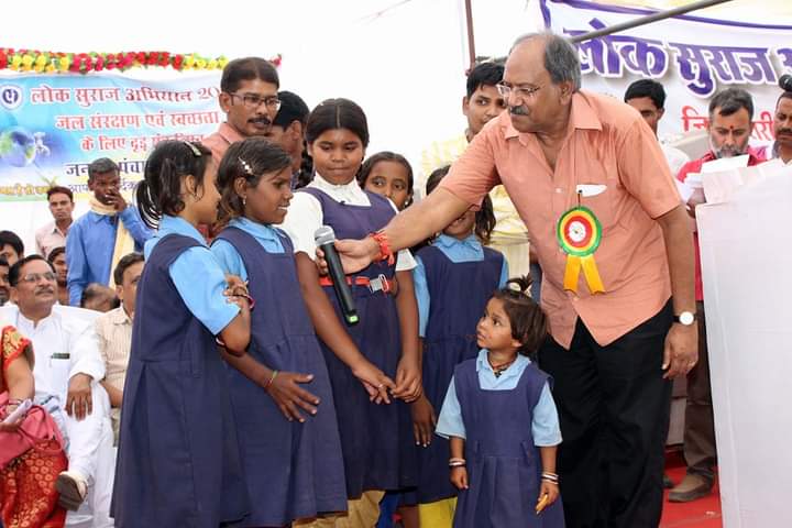 बृजमोहन अग्रवाल ने वित्त विभाग को लिखा पत्र... बजट उपलब्ध है 33 हजार शिक्षकों की भर्ती प्रक्रिया शुरू की जाए, नौजवानों के भविष्य का सवाल है।