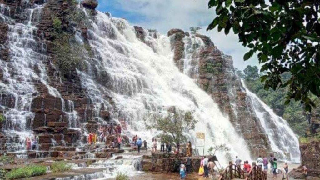 बस्तर में 5 करोड़ की लागत से बनेगा ग्लास ब्रिज, पर्यटक करीब से निहार पाएंगे तीरथगढ़ जल प्रपात की खूबसूरती&hellip;