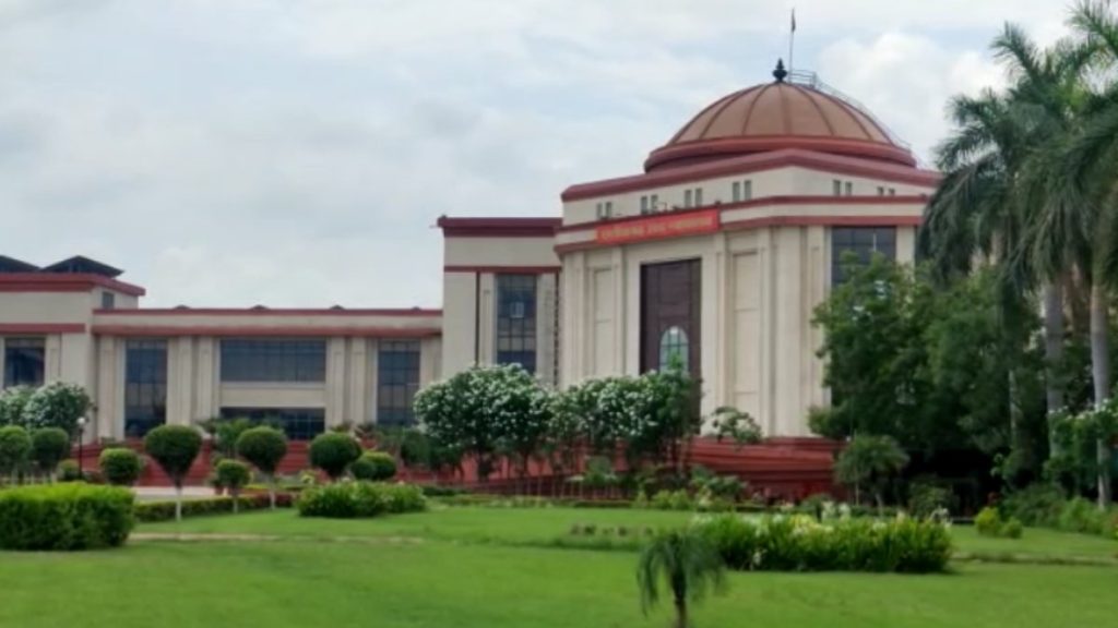 छत्तीसगढ़ी में पढ़ाई: हाईकोर्ट ने कहा- राज्य शासन ने स्थानीय भाषाओं में किया स्कूली पढ़ाई कराने का इंतजाम