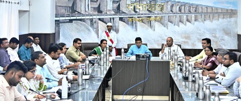 बेवजह राजस्व प्रकरणों को रोकने वाले अधिकारियों पर होगी कार्यवाही - राजस्व मंत्री टंक राम वर्मा