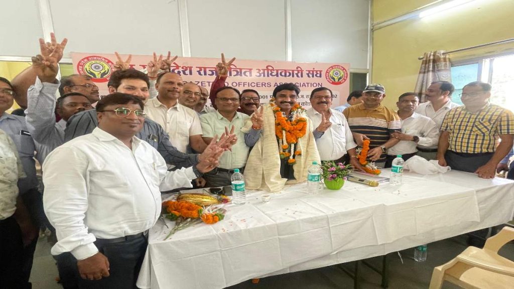 छत्तीसगढ़ राजपत्रित अधिकारी संघ के दूसरी बार अध्यक्ष बने कमल वर्मा, निर्विरोध जीते चुनाव&hellip;