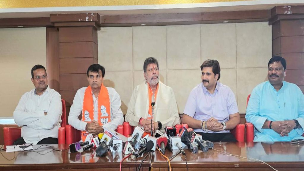 गौठान और रोका-छेका अभियान पर बीजेपी चीफ किरण सिंहदेव का बड़ा बयान, कहा- सरकार जल्द इस पर लेगी बड़ा फैसला