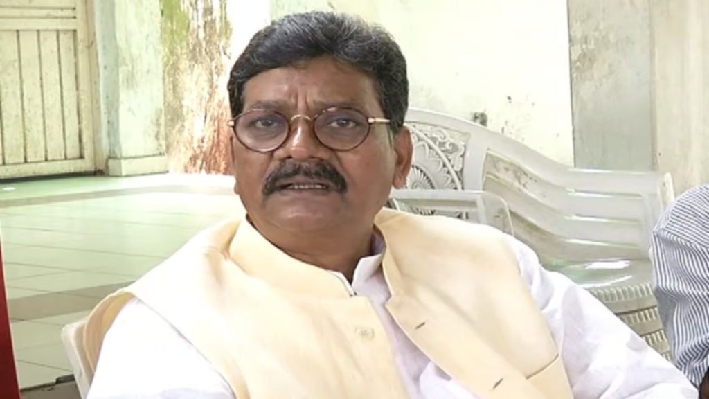 कांग्रेस ने की मानसून सत्र बढ़ाने की मांग, नेता प्रतिपक्ष चरणदास महंत बोले- &lsquo;5 दिन का समय कम..&rsquo;