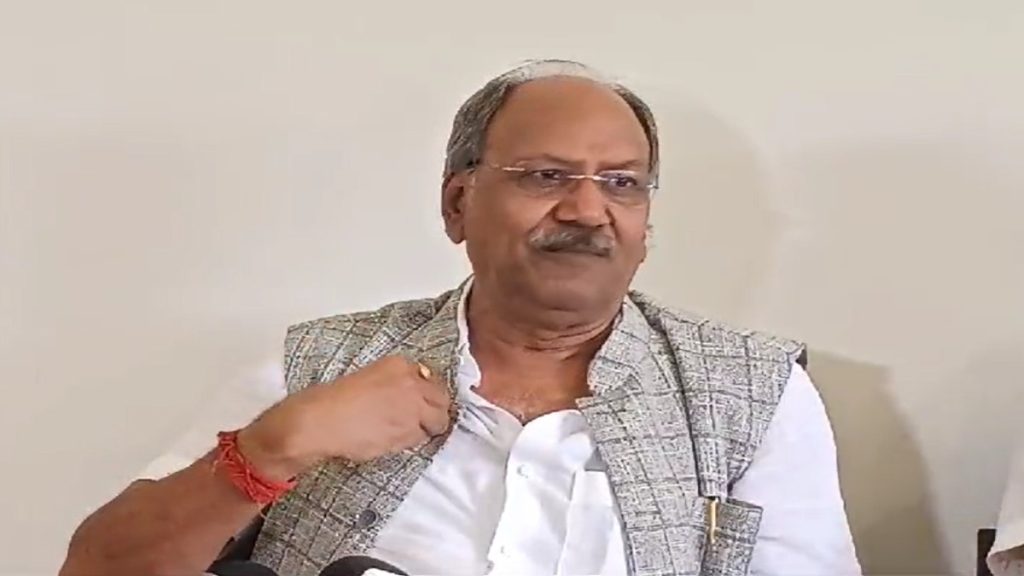 होटल और रेस्टोरेंट्स में वेज-नॉनवेज एक साथ रखने के मामले पर सांसद अग्रवाल का बयान, कहा- दोनों के अलग होने चाहिए किचन