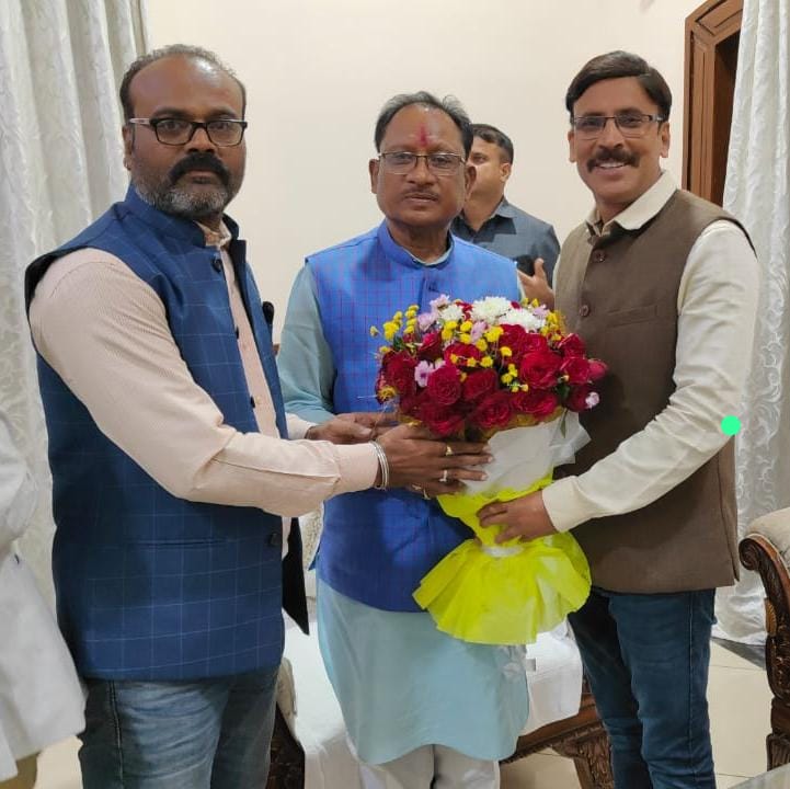 भारी बारिश में स्कूल जाना हुआ जोखिम का काम : शालेय शिक्षक संघ ने की मुख्यमंत्री से प्रदेश के स्कूलों में अवकाश की मांग