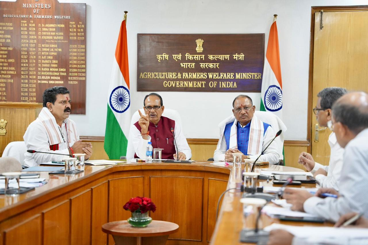 प्रधानमंत्री आवास योजना से वंचित 15.18 लाख पात्र परिवारों को जल्द मिलेगा आवास, छत्तीसगढ़ में आवास व सड़कों के लंबित कार्य जल्द होंगे पूरे