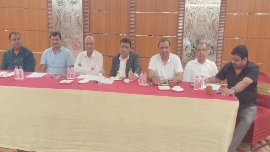 छत्तीसगढ़ में आज रात से बंद हो जाएंगे 150 उद्योग, बिजली दर बढ़ाने पर उद्योगपति संघ ने लिया फैसला