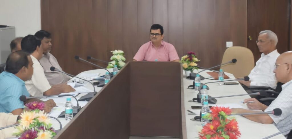 विद्युत उपकेन्द्र निर्माण में लापरवाही, 2 ठेकेदार ब्लैकलिस्टेड, 33 को कड़ी चेतावनी